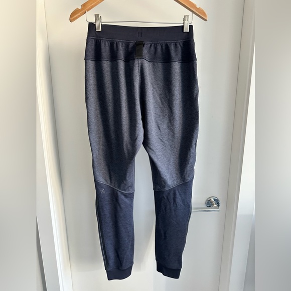 Lululemon men’s jogger - Picture 2 of 2